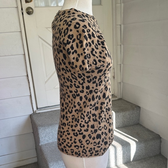 100% Cashmere J. Crew Cheetah  Print Short Sleeve Top - Picture 4 of 7